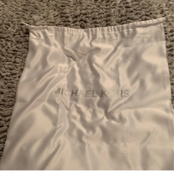 Michael Kors Bag - Picture 8 of 15